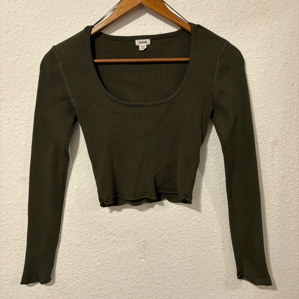 Extra Small Garage Dark Green Scoop Neck Garage Long Sleeve